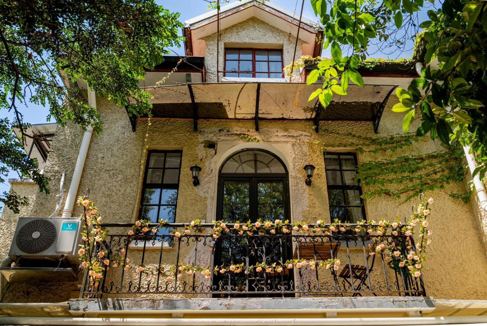 Shanghai Century Old House Downtown B&B Exterior photo